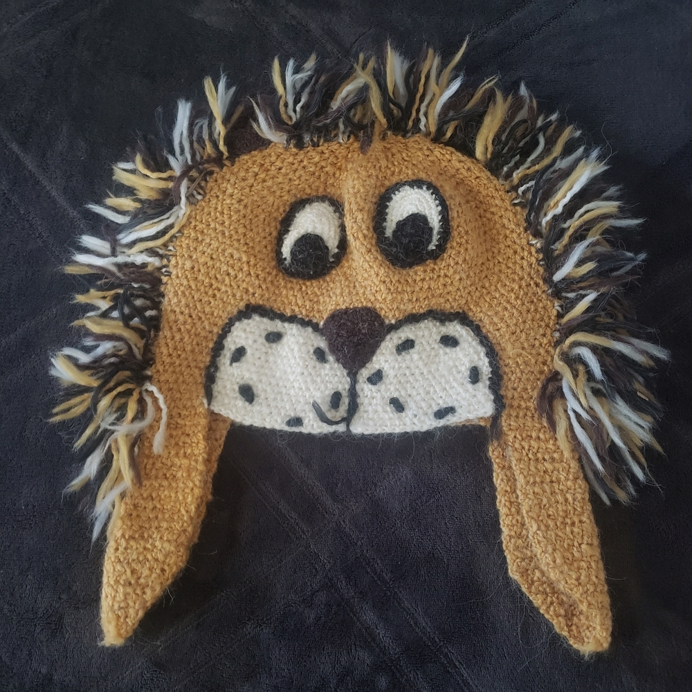 ⭐ Aerika by Peruvian Trading Co. Knit Beanie Lion Animal Hat